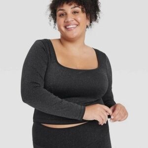 All in Motion Black Crop Top